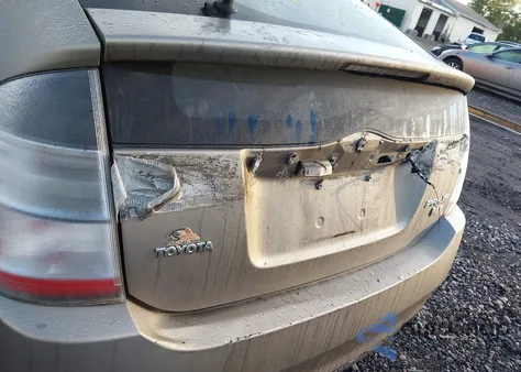 2005 Toyota Prius from USA, damaged, VIN JTDKB20U953089574